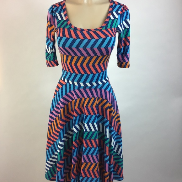 LuLaRoe Dresses & Skirts - LuLaRoe Nicole fitflare skater dress Striped Dress size XXS